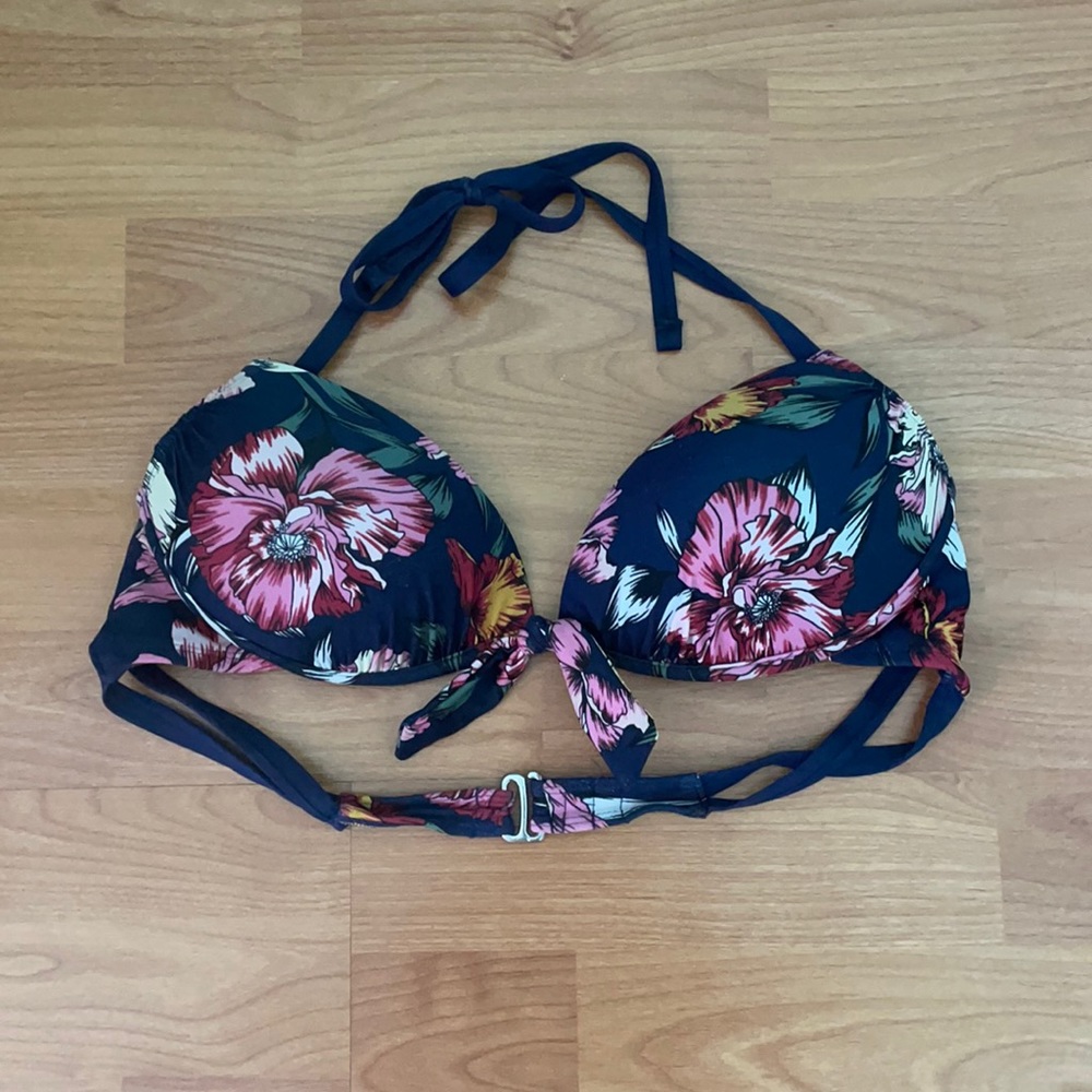 Halter Neck Underwire Bikini Top